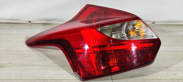 Ліхтар задній лівий DM5Z13405C FORD