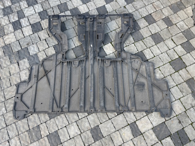 Захист днища, задній 31694427 VOLVO