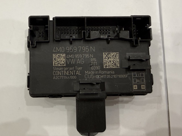Блок комфорту задніх дверей 4M0959795N VAG