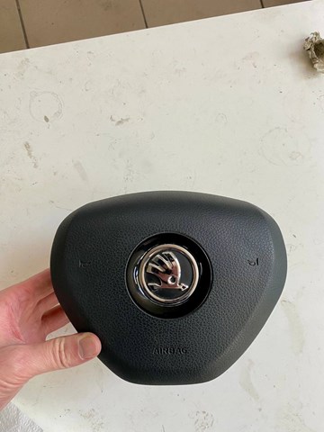 Подушка AIRBAG передня ліва 5E0880201B VAG