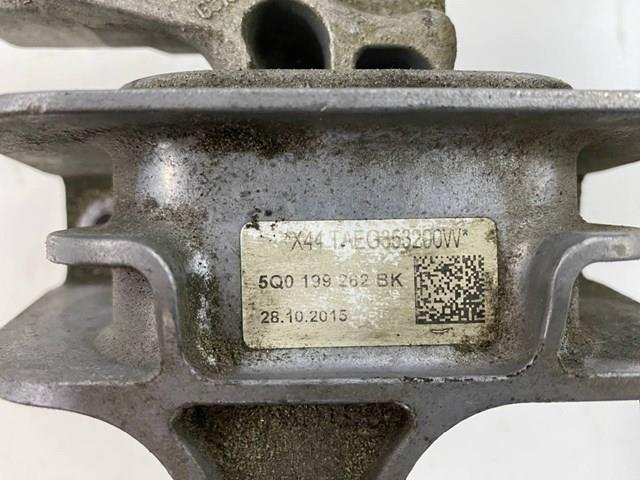 Права подушка мотора 5Q0199262BK VAG
