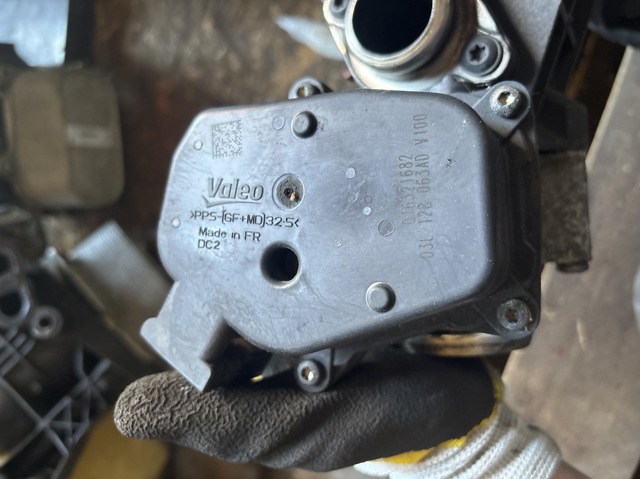 Заслінка повітряна 03L128063AD VAG