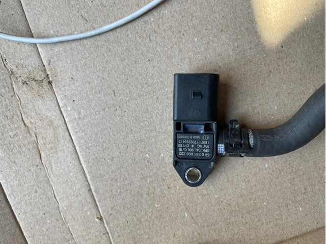 Датчик тиску повітря 04L906051B VAG