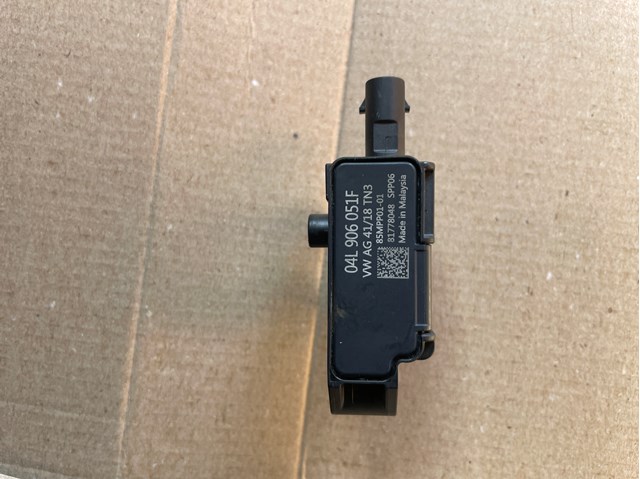 Датчик тиску вихлопних газів 04L906051F VAG