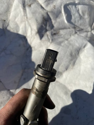 Датчик тиску палива 06J906051F VAG