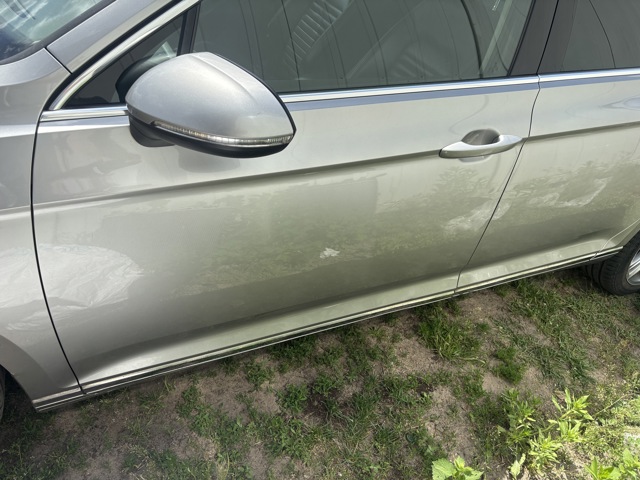 Двері передні, ліві 3G0831055AG VAG