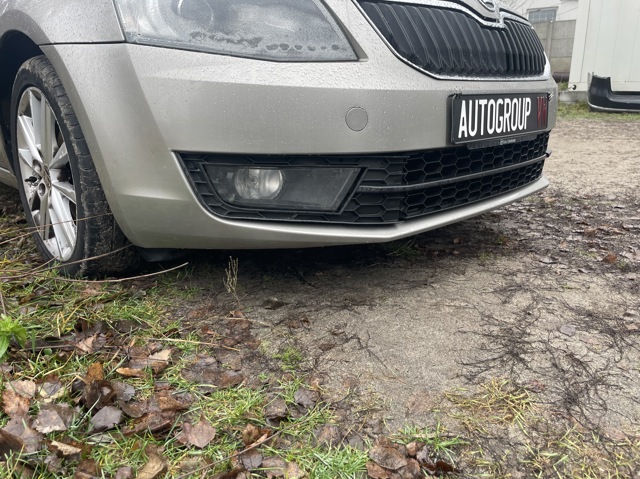 Бампер передній Skoda Octavia 3 A7