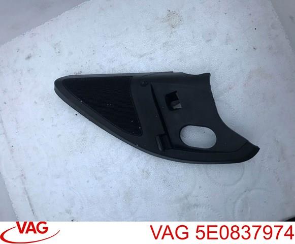 Внутрішня накладка кріплення дзеркала правого 5E0837974 VAG