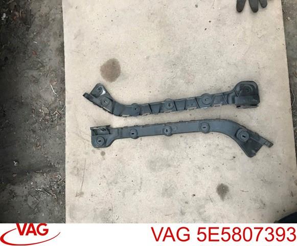 Кронштейн бампера заднього, лівий 5E5807393 VAG