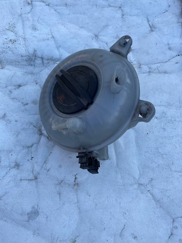 Бачок розширювальний 5Q0121407A VAG