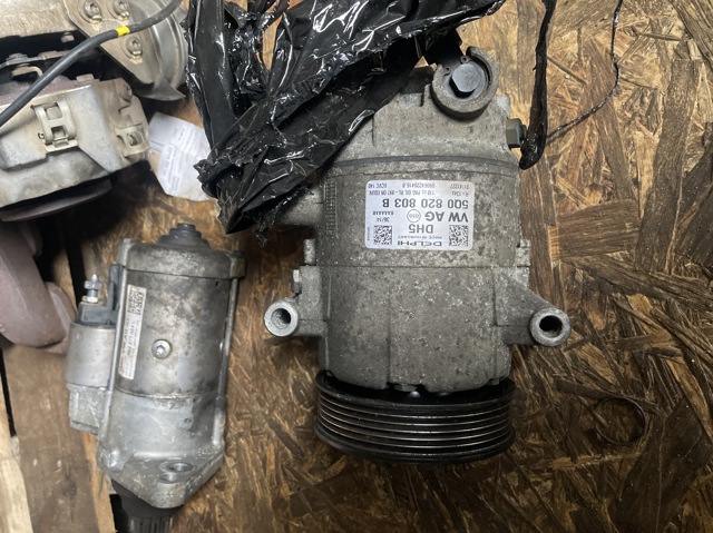 Компресор холодоагенту 5Q0820803B VAG