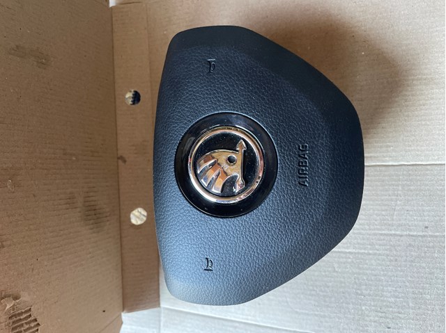 Установка подушки безпеки водія 6V0880201T VAG