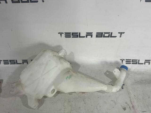 Бачок омивача лобового скла 100540000B TESLA