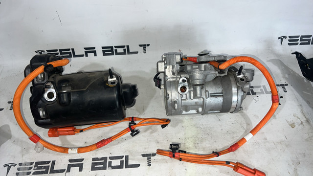 Компресор холодоагенту 108819800N TESLA