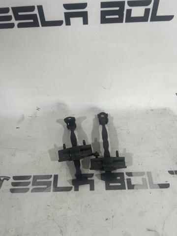 Обмежувач відкриття дверей, задній 108950900B TESLA