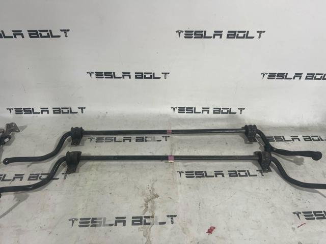 Стабілізатор передній стійкості 600708400D TESLA