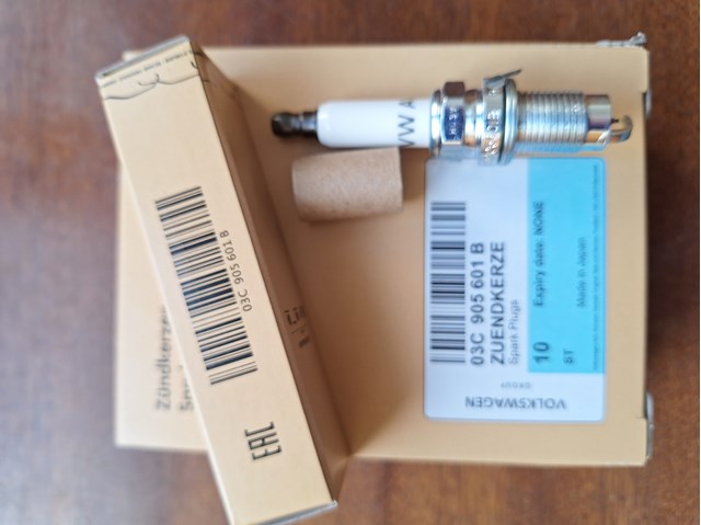 Свічки запалювання 03C905601A VAG