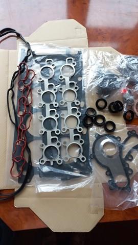 Комплект прокладок двигуна 0411138150 TOYOTA