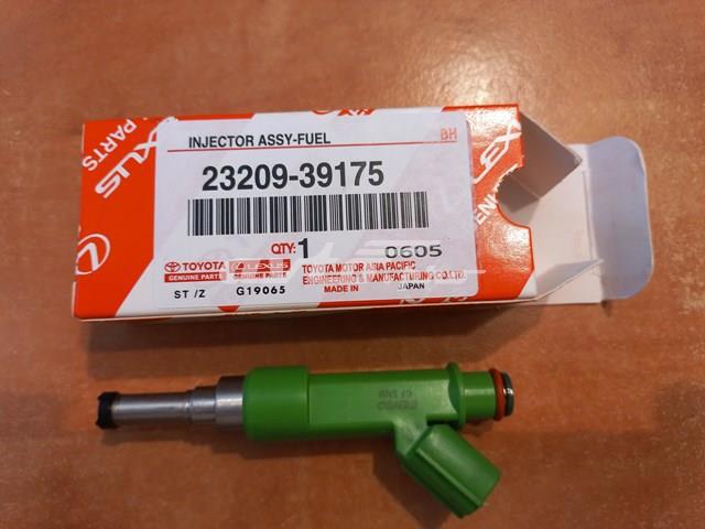 Форсунка інжектора 2320909230 TOYOTA