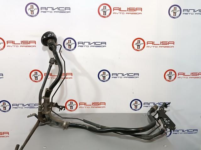 Патрубок бака, до заливної горловини 172213JA1B NISSAN