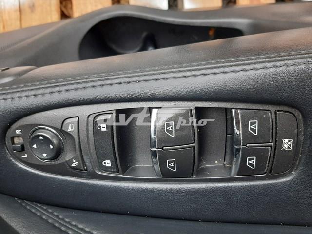 Кнопки переднього лівого склопід'ємника 254013JP1A NISSAN