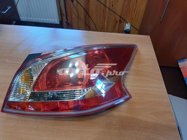 Ліхтар задній правий 265503TA0A NISSAN