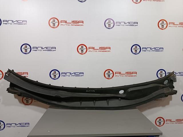 Водостік лобового скла, жабо 668623TA0A NISSAN