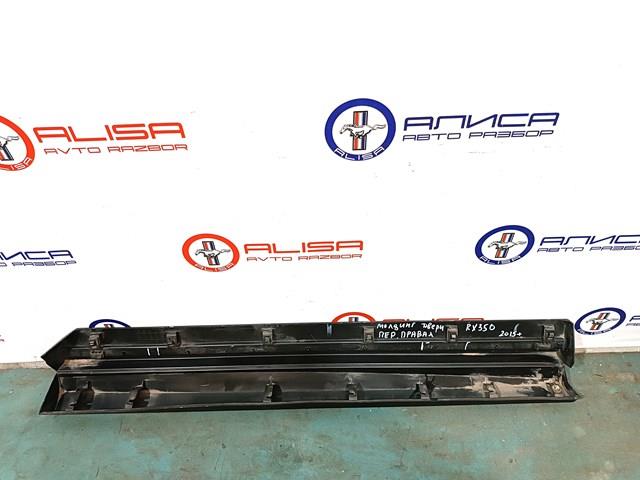 Молдинг передньої правої двері 7507148100 TOYOTA