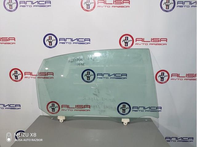 Скло задньої двері правої 823009HT0A NISSAN