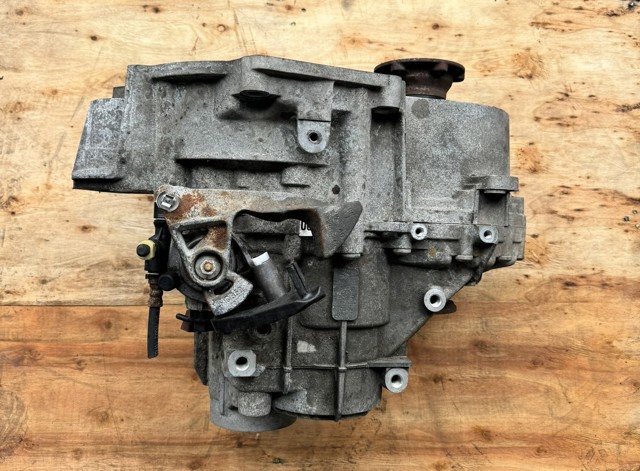 Коробка механіка в зборі 02Q300048H VAG