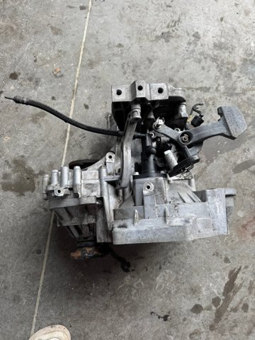 Ручна коробка передач 02S300047R VAG