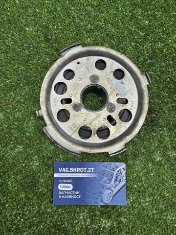 Фланець шестерні розподільного валу 03G109239B VAG