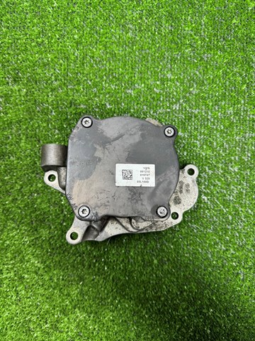 Насос вакуумний 03L100D VAG