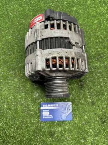 Авто генератор 03L903024K VAG
