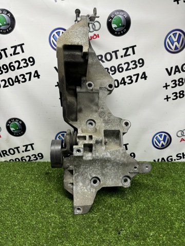 Кріплення генератора 03L903143K VAG