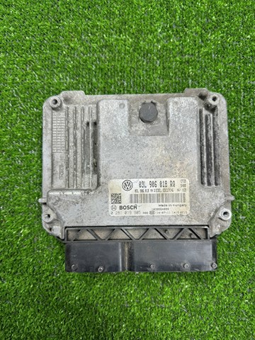 Модуль управління двигуном 03L906018RQ VAG