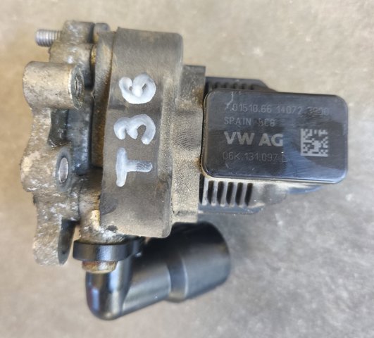 Клапан подачі вторинного повітря 06K131097L VAG
