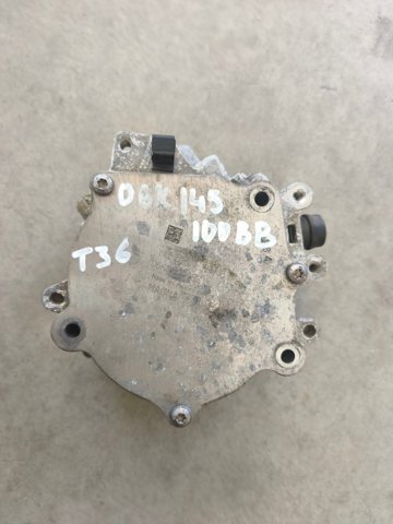 Насос вакуумний 06K145100BB VAG