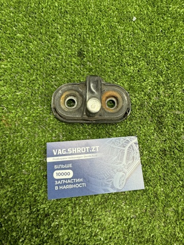 Зацеп замку кришки багажника 1T0827517A VAG