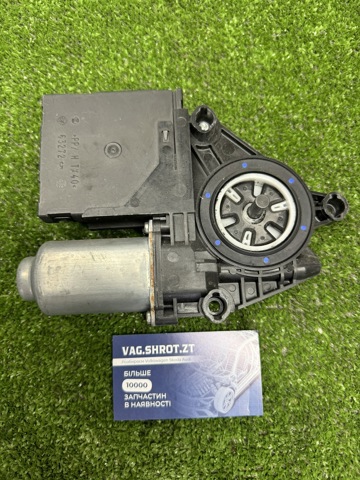 Привід ліфта передній 1T0959701T VAG
