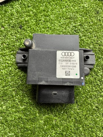 Модуль управління (ЕБУ) паливного насоса 4G0906093F VAG