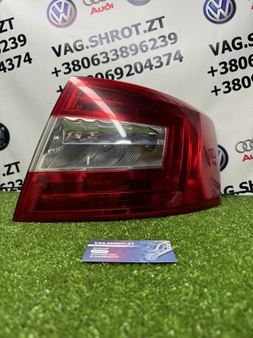 Ліхтар задній правий 5E5945112 VAG