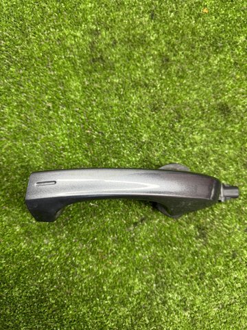 Ручка передніхї лівих дверей 5GM837205A VAG