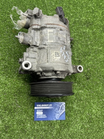 Компресор кондиціонера 5Q0820803F VAG