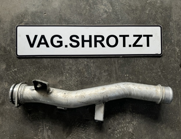 Шланг/патрубок інтеркуллера 7P0145762A VAG