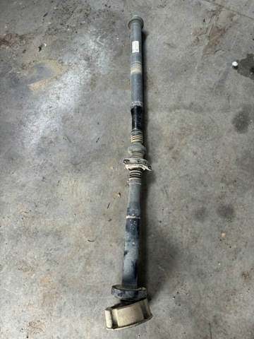 Підвісний підшипник карданного валу 7P0521102K VAG