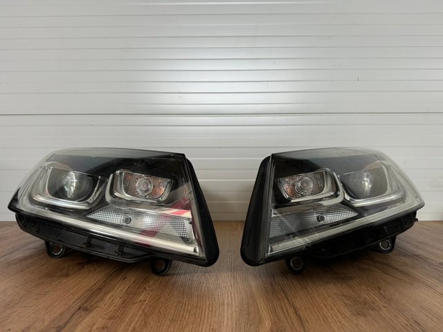 Фара 7P1941753B VAG