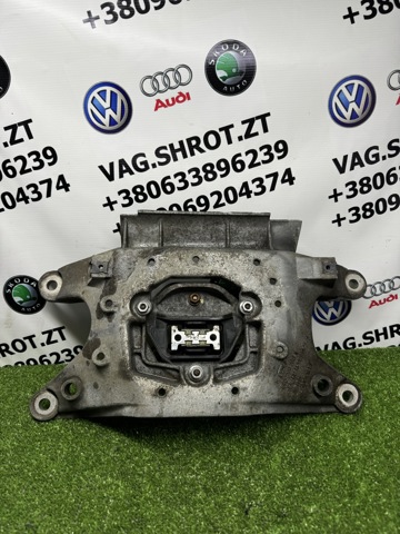 Кріплення кпп 8K0399263K VAG