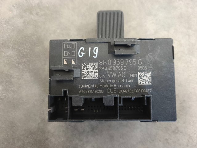 Блок комфорту задніх дверей 8K0959795G VAG