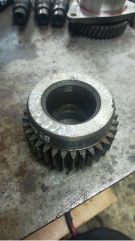 Зірка-шестерня приводу коленвалу двигуна 8200269231 RENAULT